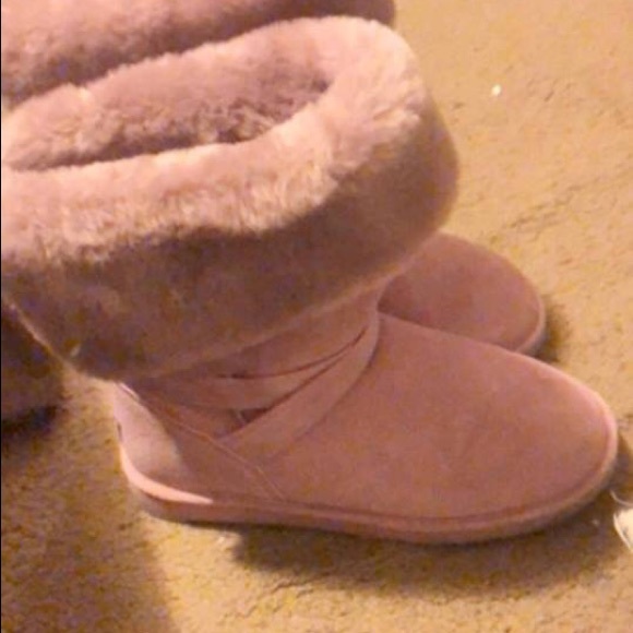 Boots - Picture 2 of 3